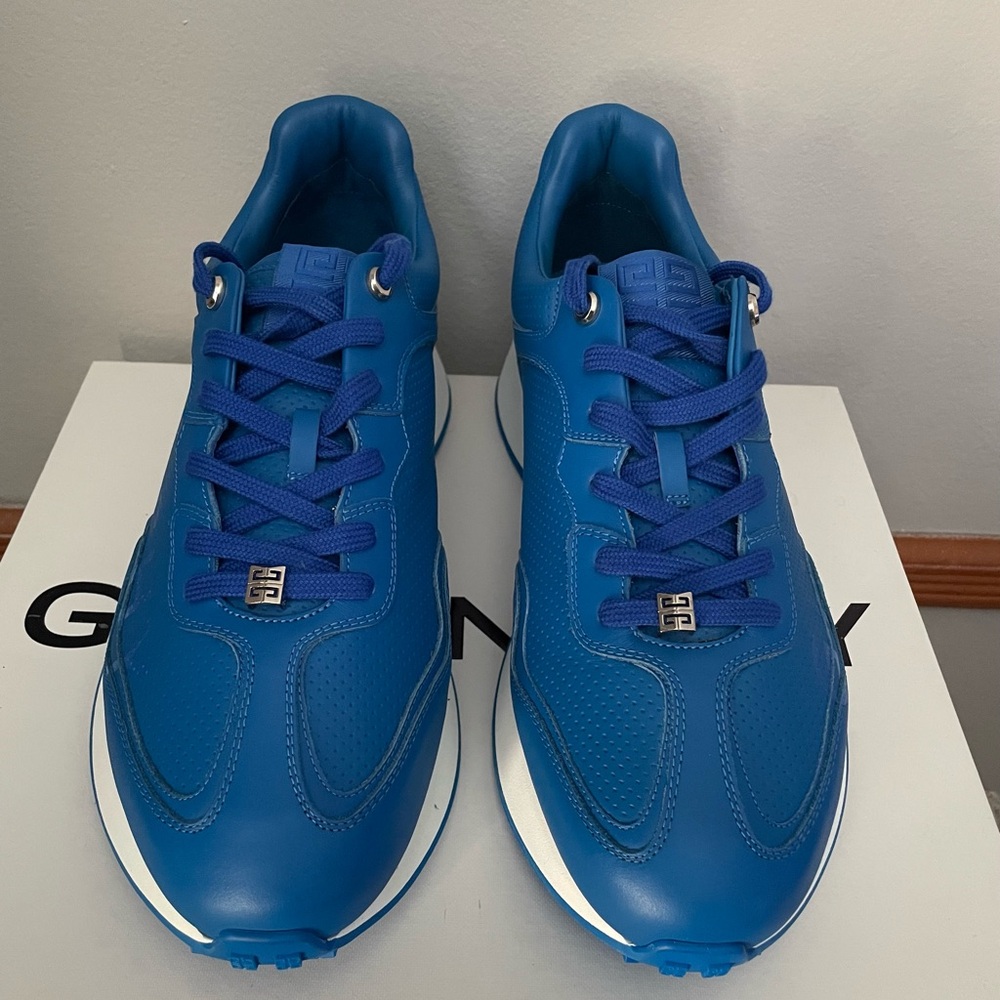 **SOLD** NEW Givenchy Men's Giv Runner Sneaker Electric Blue EUR 44 US 11 $750